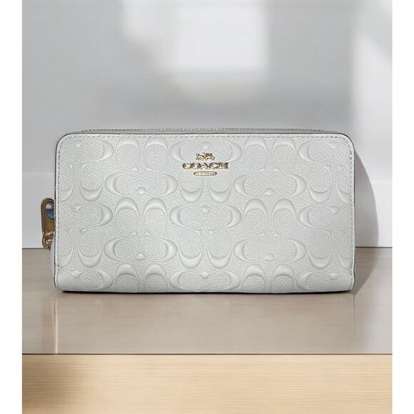 Coach C7220 Signature Embossed Leather Long Zip Around Wallet/Wristlet - Picture 3 of 7